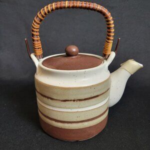 Otagiri Teapot Stoneware 4 cup Hand Crafted Japan Brown with Rattan Handle